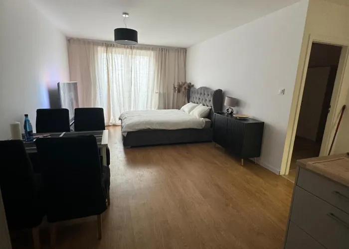 Apartment Estella Bara-nowo Lotnisko 5 Min