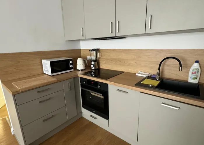 Estella Bara-nowo Lotnisko 5 Min *