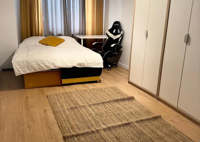 Estella Bara-nowo Lotnisko 5 Min Apartment