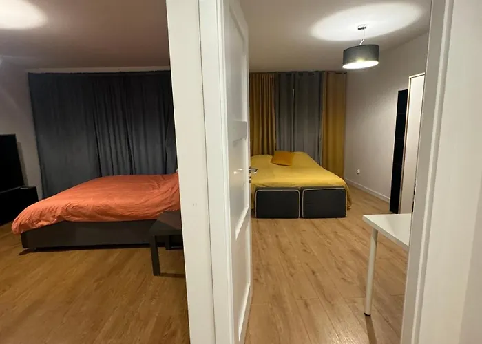 Estella Bara-nowo Lotnisko 5 Min *