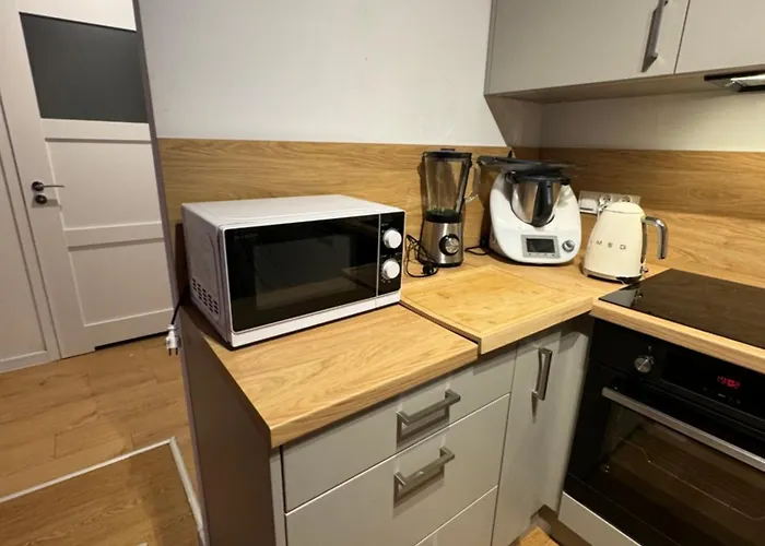 Estella Bara-nowo Lotnisko 5 Min Apartment