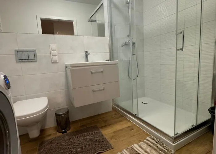 Estella Bara-nowo Lotnisko 5 Min *